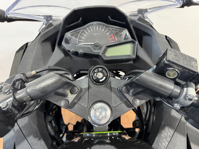 2013 Kawasaki NINJA 300 SE ABS GREEN