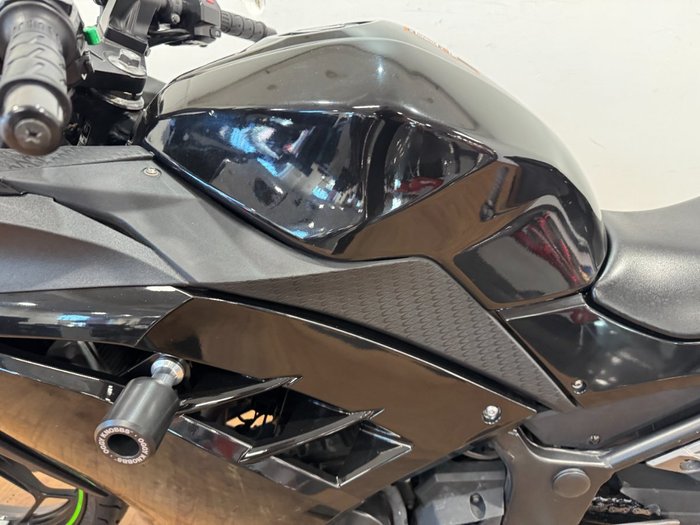 2013 Kawasaki NINJA 300 SE ABS GREEN