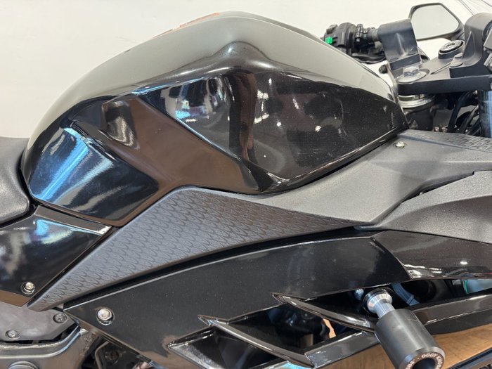 2013 Kawasaki NINJA 300 SE ABS GREEN