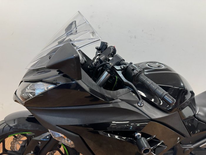 2013 Kawasaki NINJA 300 SE ABS GREEN