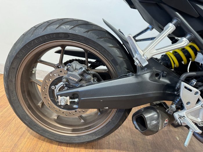 2020 Honda CB650R RED