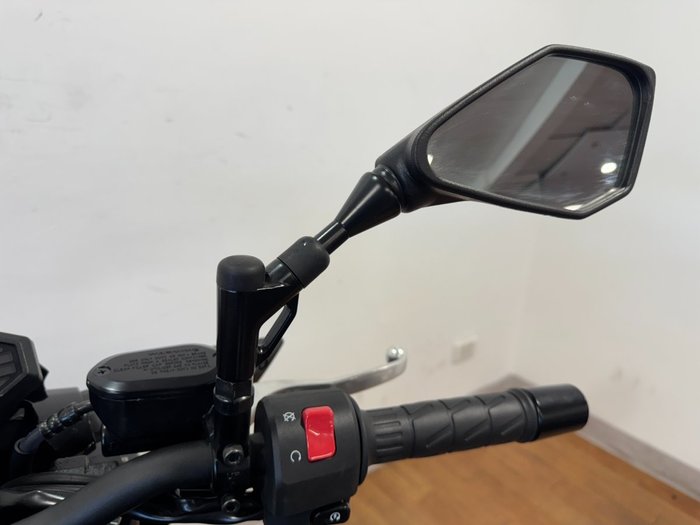 2024 Kawasaki Z500 Black