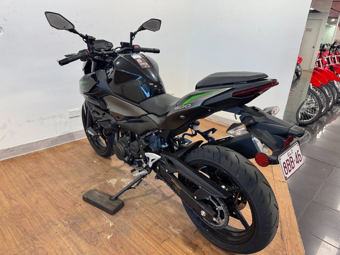 2024 Kawasaki Z500 Black