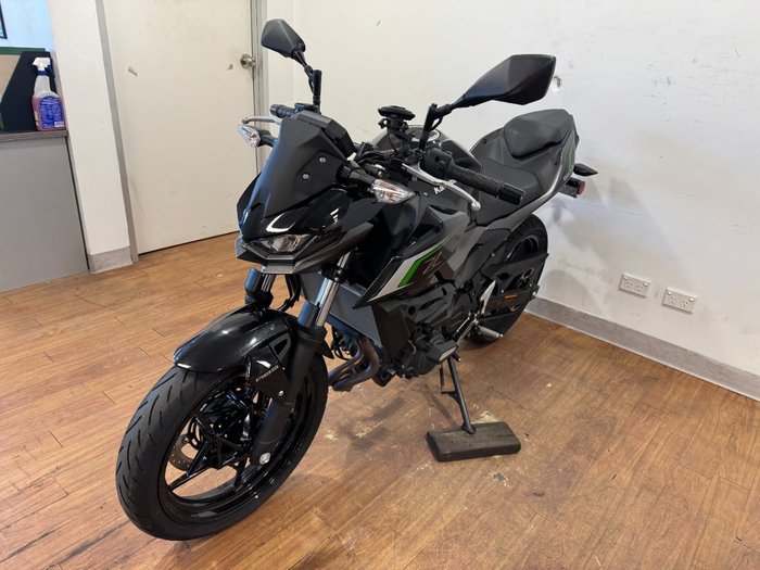 2024 Kawasaki Z500 Black