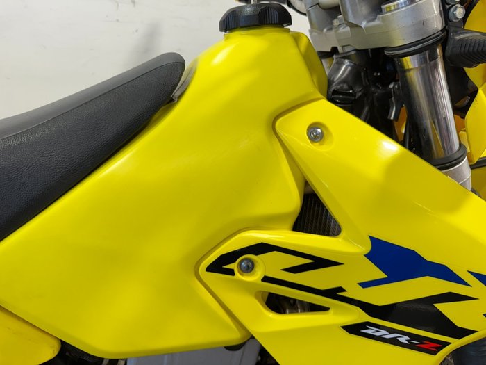2022 Suzuki DR-Z400E YELLOW