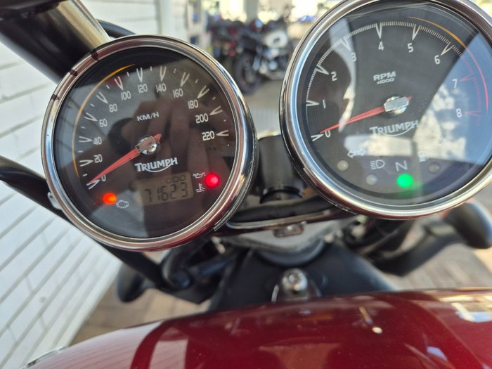 2007 Triumph ROCKET III RED