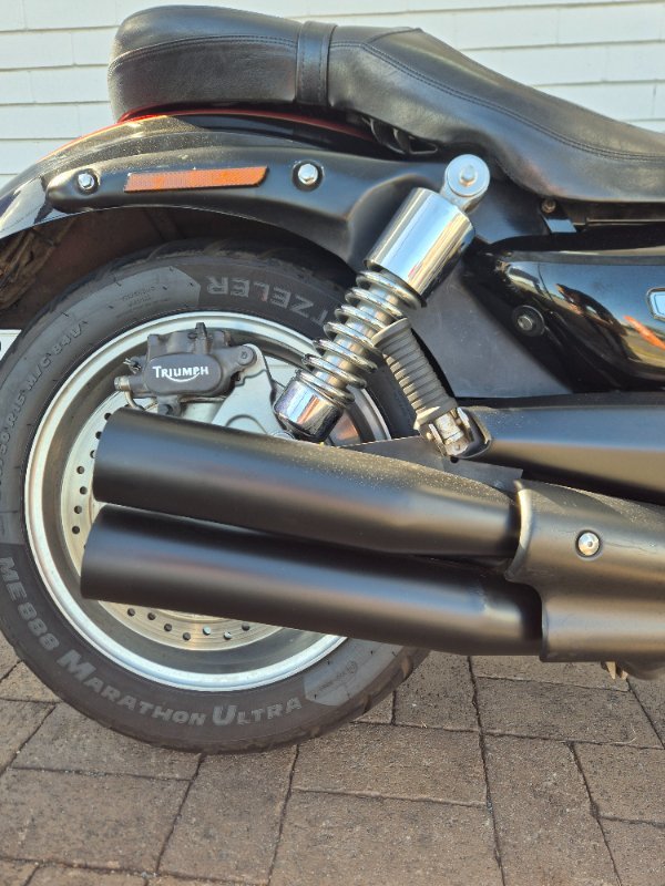 2007 Triumph ROCKET III RED