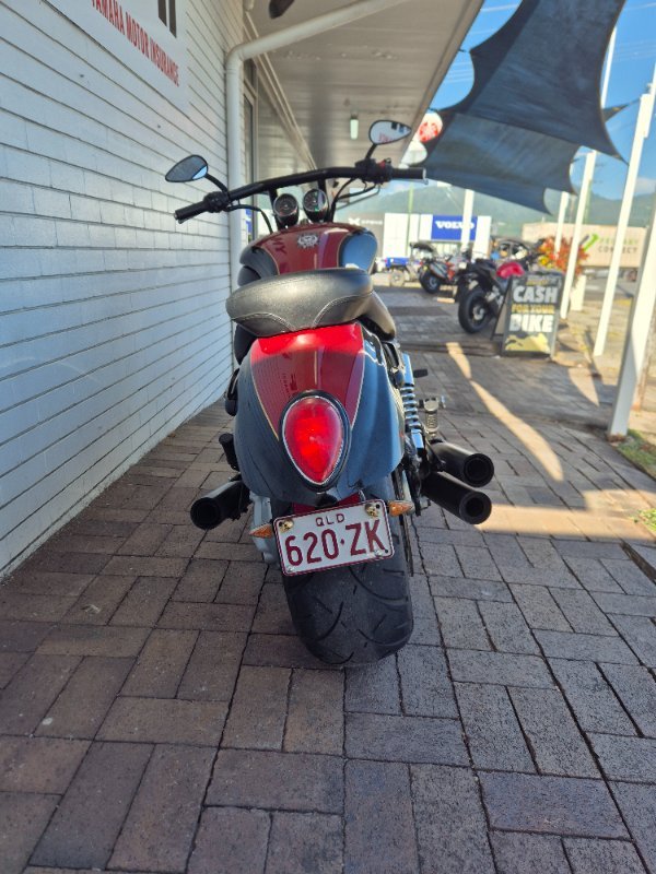 2007 Triumph ROCKET III RED