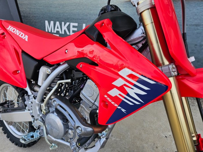 2025 Honda CRF150RB Red