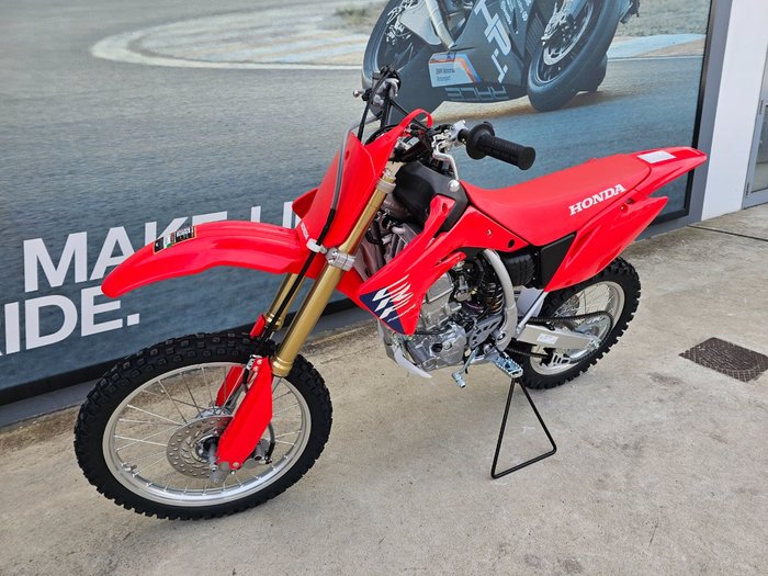 2025 Honda CRF150RB Red