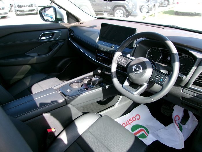 2025 Nissan X-TRAIL ST-L
