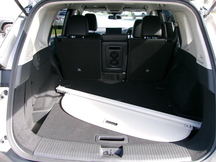 2025 Nissan X-TRAIL ST-L