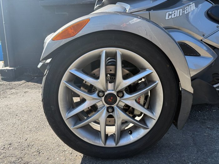2013 BRP SPYDER RS SM5 Silver