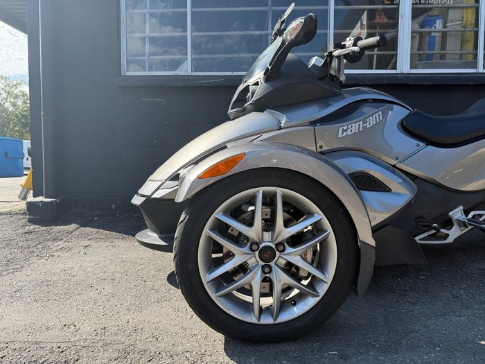 2013 BRP SPYDER RS SM5 Silver