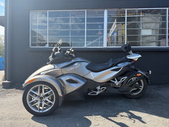 2013 BRP SPYDER RS SM5 Silver