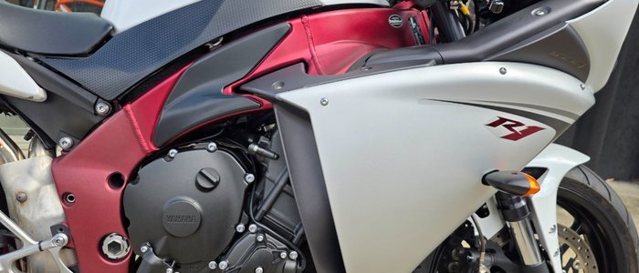 2009 Yamaha YZF-R1 WHITE