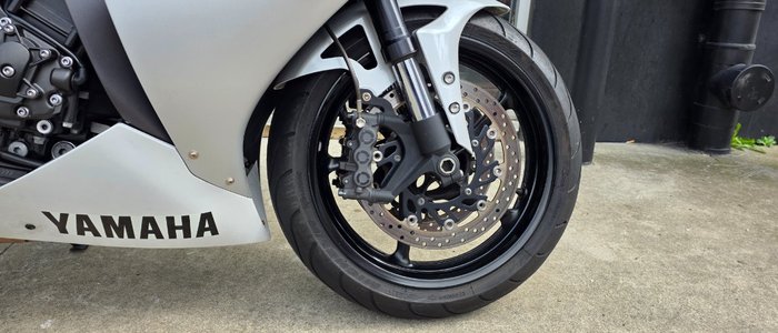 2009 Yamaha YZF-R1 WHITE