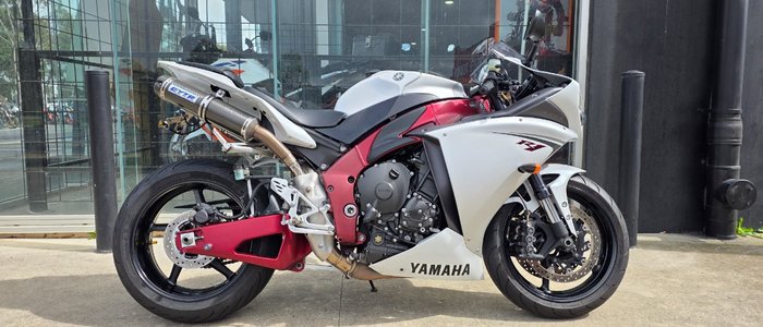 2009 Yamaha YZF-R1 WHITE