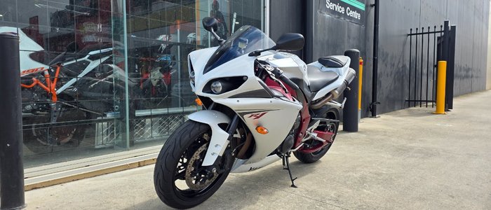 2009 Yamaha YZF-R1 WHITE