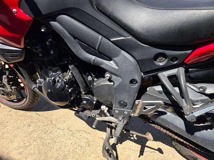 2012 TRIUMPH TIGER 1050 Red