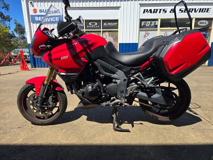 2012 TRIUMPH TIGER 1050 Red