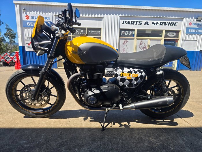 2017 TRIUMPH STREET CUP Yellow