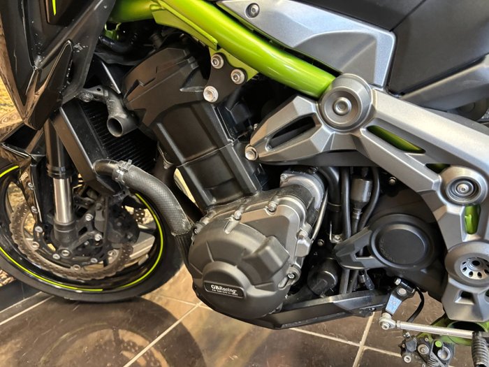2018 Kawasaki ZR 900 BLACK