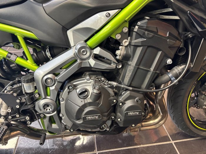 2018 Kawasaki ZR 900 BLACK