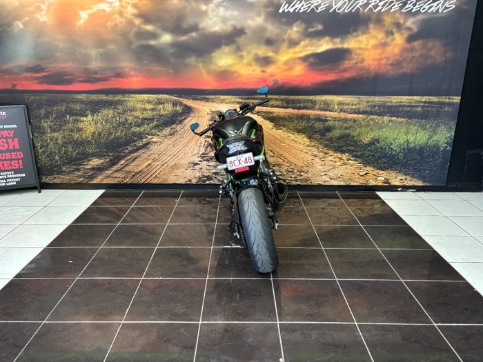 2018 Kawasaki ZR 900 BLACK