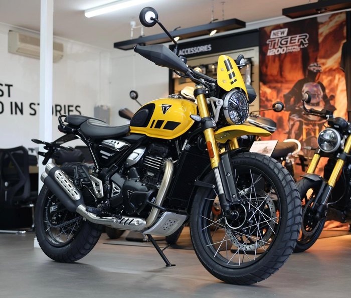 2025 Triumph Scrambler 400 XC Scrambler Yellow