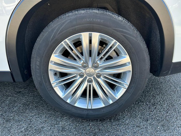 2022 Mitsubishi Outlander ES ZM MY22.5 White