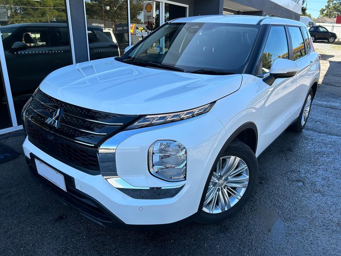 2022 Mitsubishi Outlander ES ZM MY22.5 White