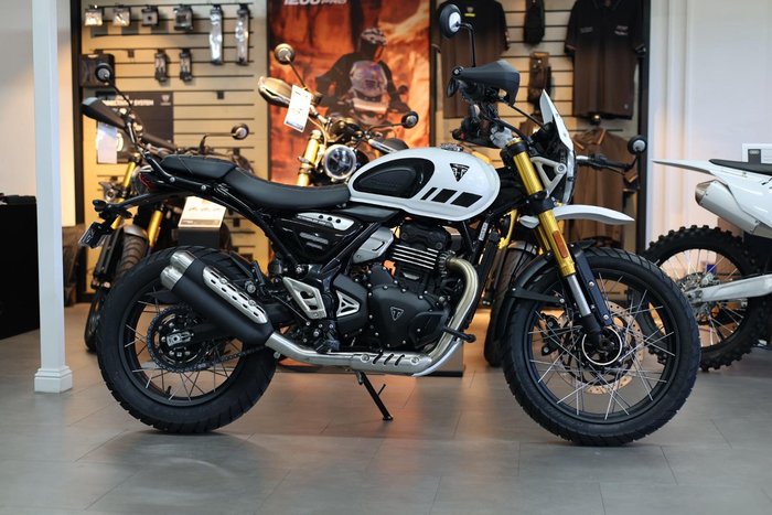 2025 Triumph Scrambler 400 XC Scrambler White