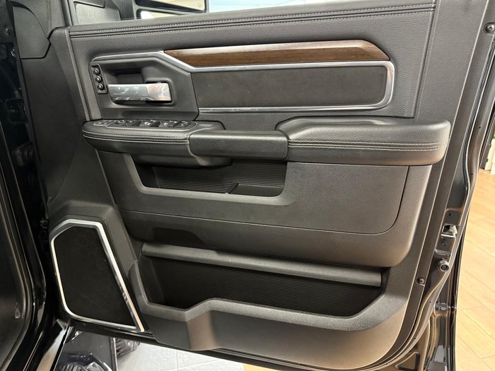 2023 RAM 2500 Laramie Rambox