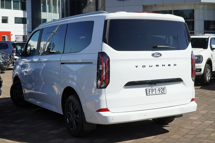 2024 Ford Tourneo Titanium X