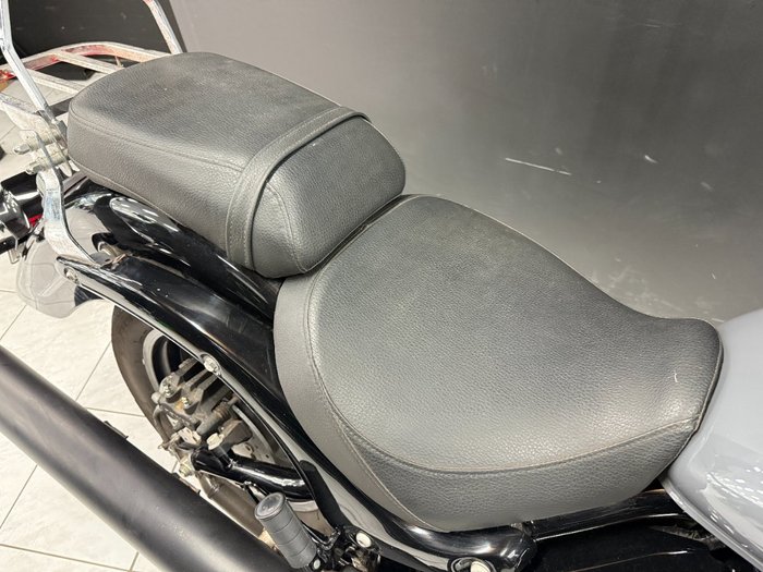2017 SUZUKI BOULEVARD C90T (VL1500B) Grey