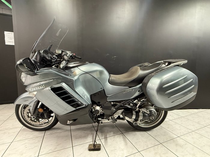 2008 Kawasaki 1400 GTR Silver
