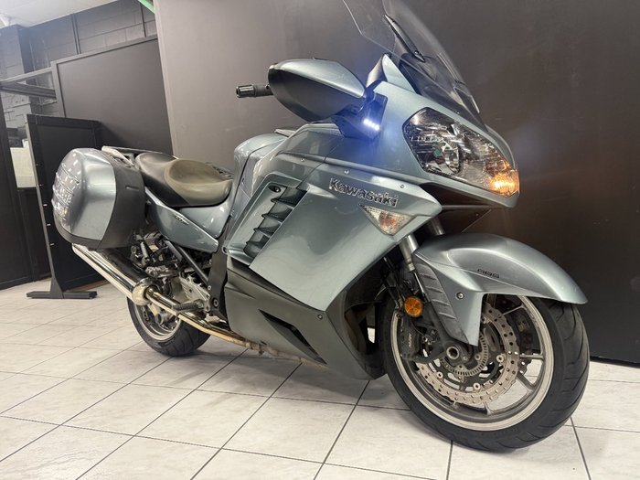 2008 Kawasaki 1400 GTR Silver