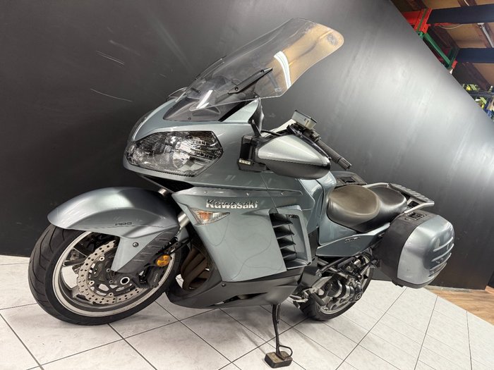 2008 Kawasaki 1400 GTR Silver