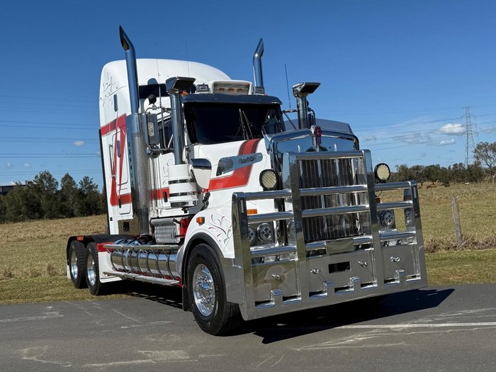 2017 Kenworth T909 140t - AUTO TRANS WHITE
