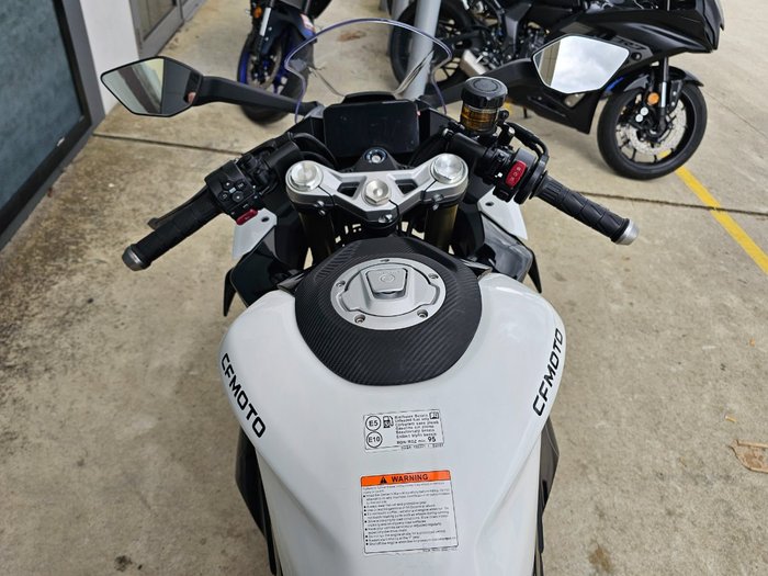 2023 CFMOTO 450 SR ABS