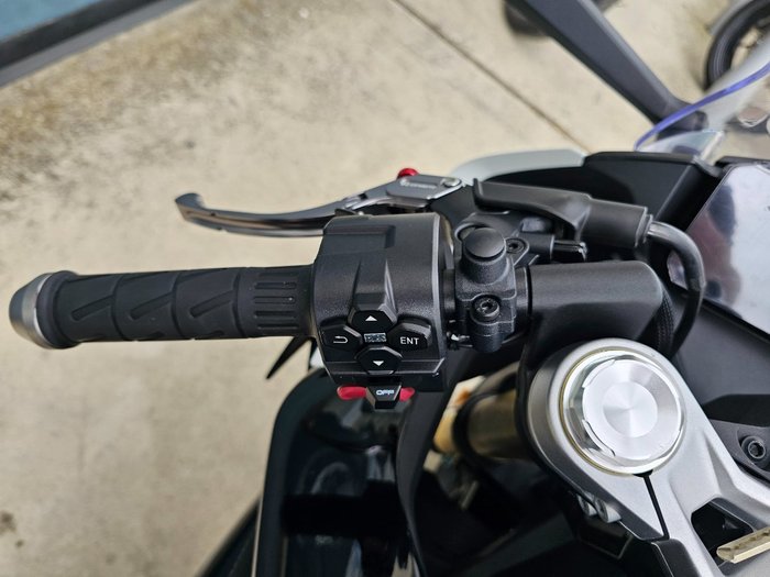 2023 CFMOTO 450 SR ABS