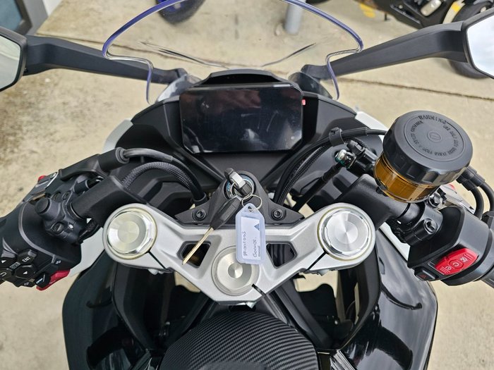 2023 CFMOTO 450 SR ABS