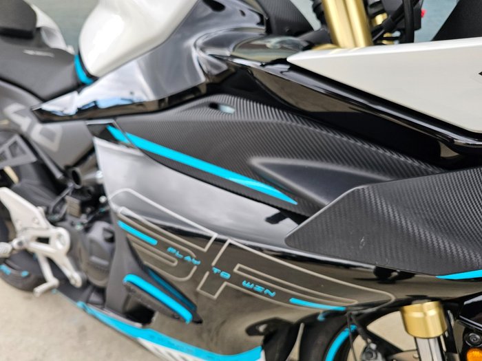 2023 CFMOTO 450 SR ABS
