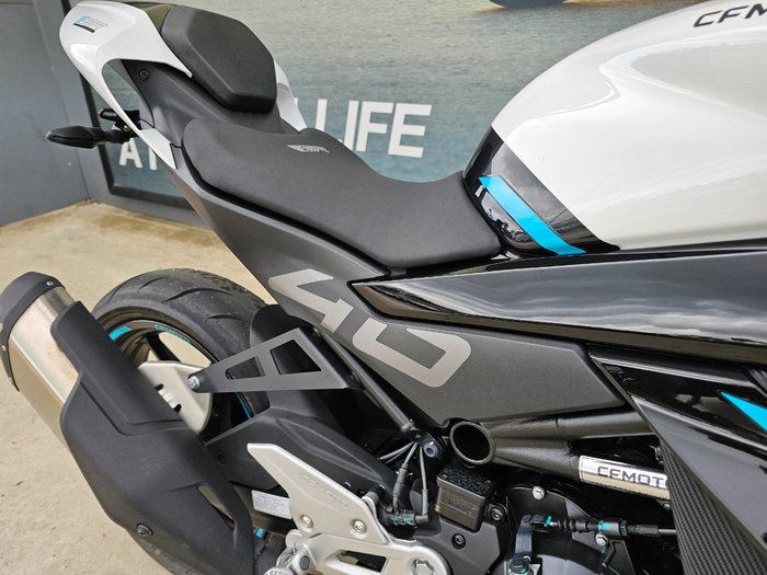 2023 CFMOTO 450 SR ABS
