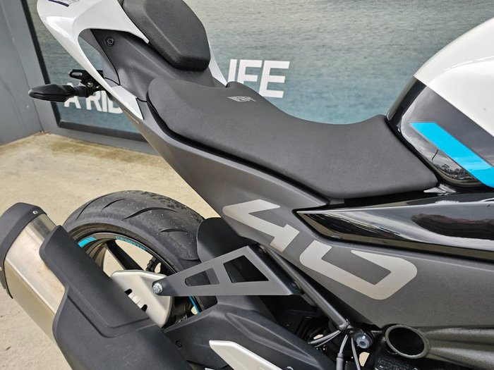 2023 CFMOTO 450 SR ABS
