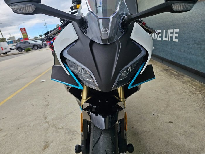 2023 CFMOTO 450 SR ABS