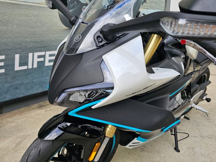 2023 CFMOTO 450 SR ABS