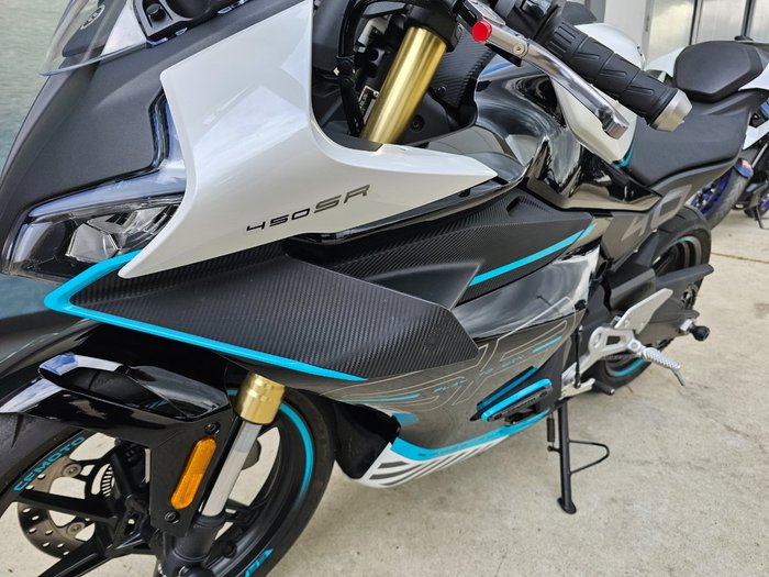 2023 CFMOTO 450 SR ABS