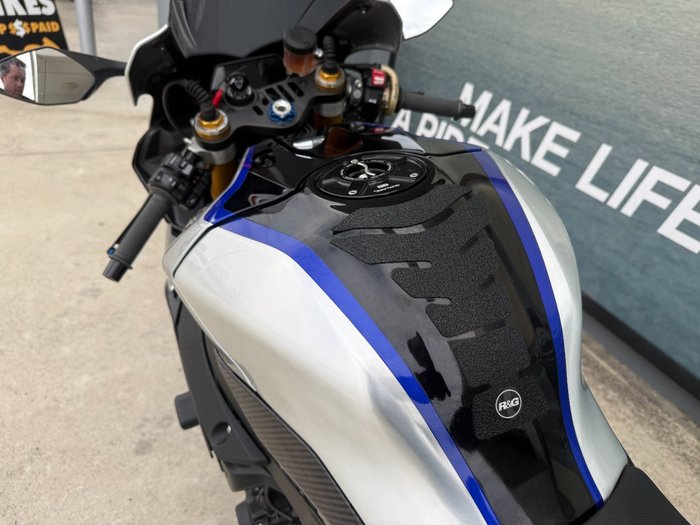 2019 Yamaha YZF-R1 M Black